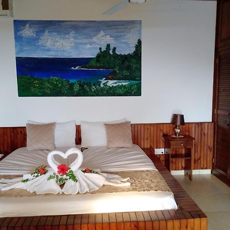 Les Elles Guesthouse Self Catering Baie Lazare  Ruang foto