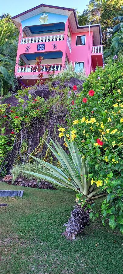 Les Elles Guesthouse Self Catering Baie Lazare  Bagian luar foto