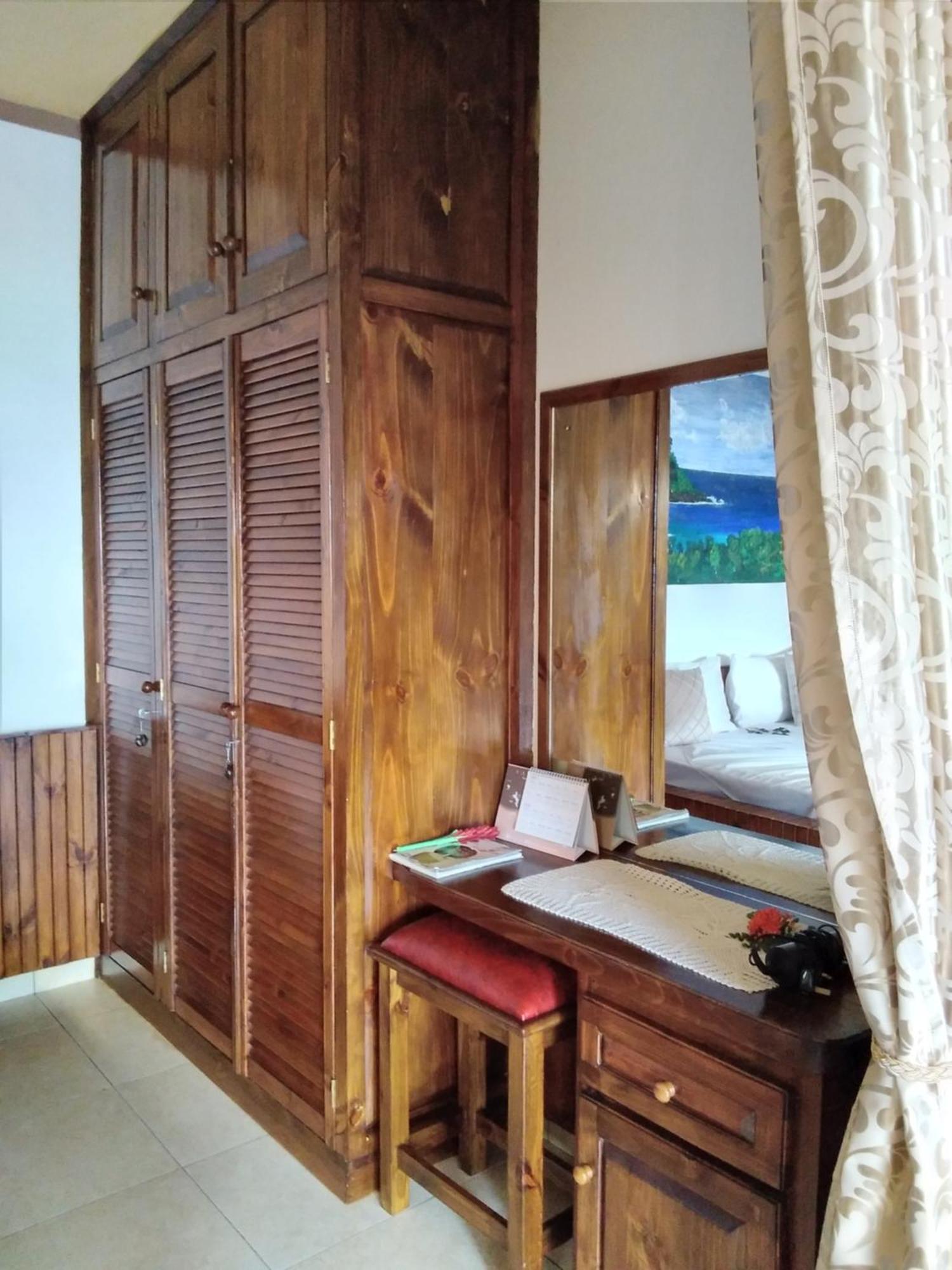 Les Elles Guesthouse Self Catering Baie Lazare  Ruang foto
